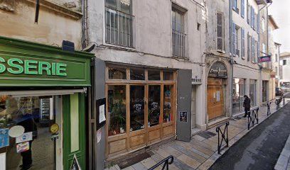 L' Arrosoir CBD et Galerie Végétale