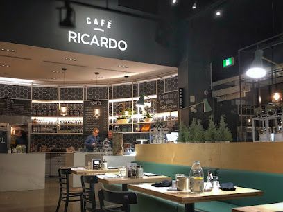 Café - CBD shop - Cannabi Wood