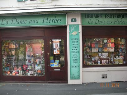 La Dame Aux Herbes
