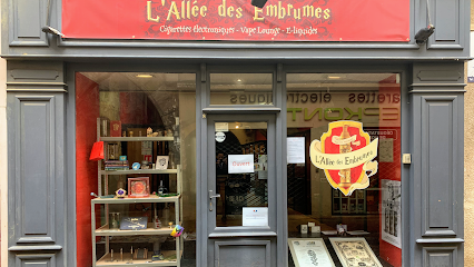 L' Allée Des Embrumes
